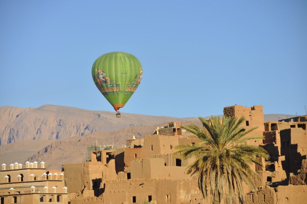 Balloon above the cliffs of the Todgha gorges